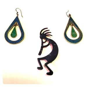 Pair of earrings with matching metal pin
